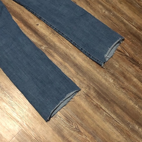 Levi's Classic Boot Jeans Women's 6 Western Frayed Hem Bootcut Mid Rise Denim - Picture 6 of 7